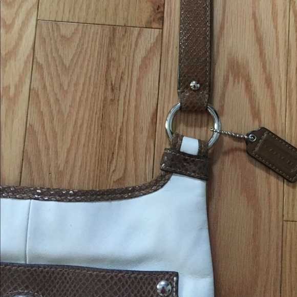 NWOT Coach Leather Crossbody Bag - Picture 3 of 4